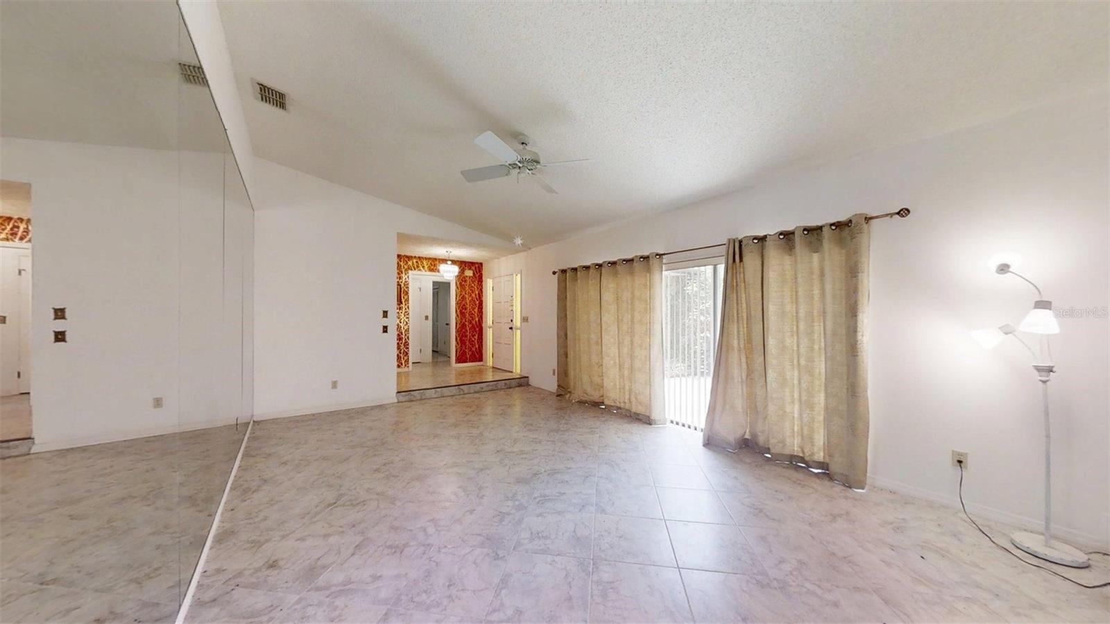 ARCHWOOD ESTATES UNREC SUB - Residential