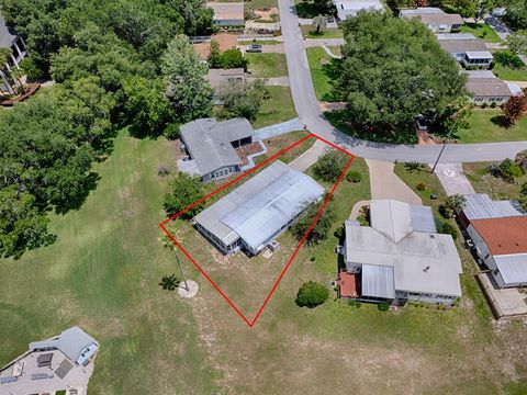 Tiny photo for 25035 Bellevue, Leesburg, FL 34748 (MLS # G5113137)