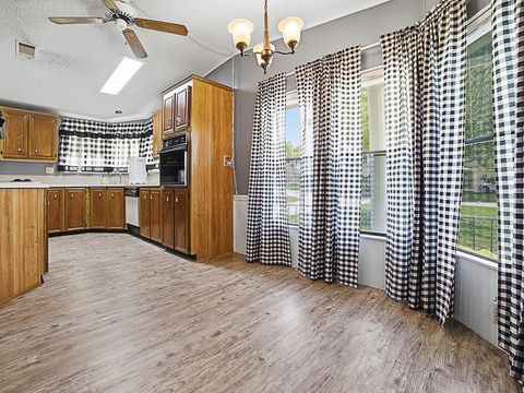 Tiny photo for 25035 Bellevue, Leesburg, FL 34748 (MLS # G5113137)