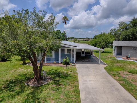 Tiny photo for 25035 Bellevue, Leesburg, FL 34748 (MLS # G5113137)