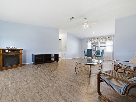 Tiny photo for 25035 Bellevue, Leesburg, FL 34748 (MLS # G5113137)