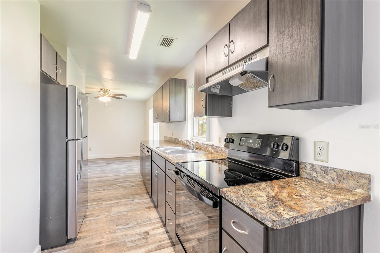 FAIRGLEN UNIT 04 - Residential