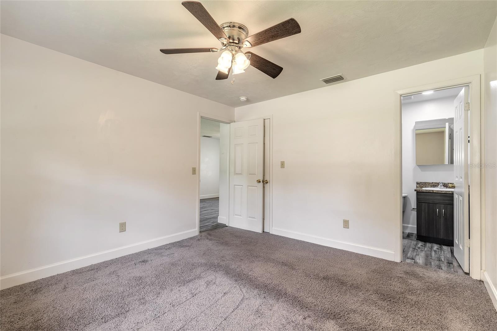 FAIRGLEN UNIT 04 - Residential