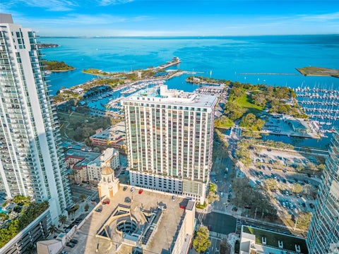 Photo of 1 Beach Drive SE #1607, St Petersburg, FL 33701 (MLS # TB8562602)
