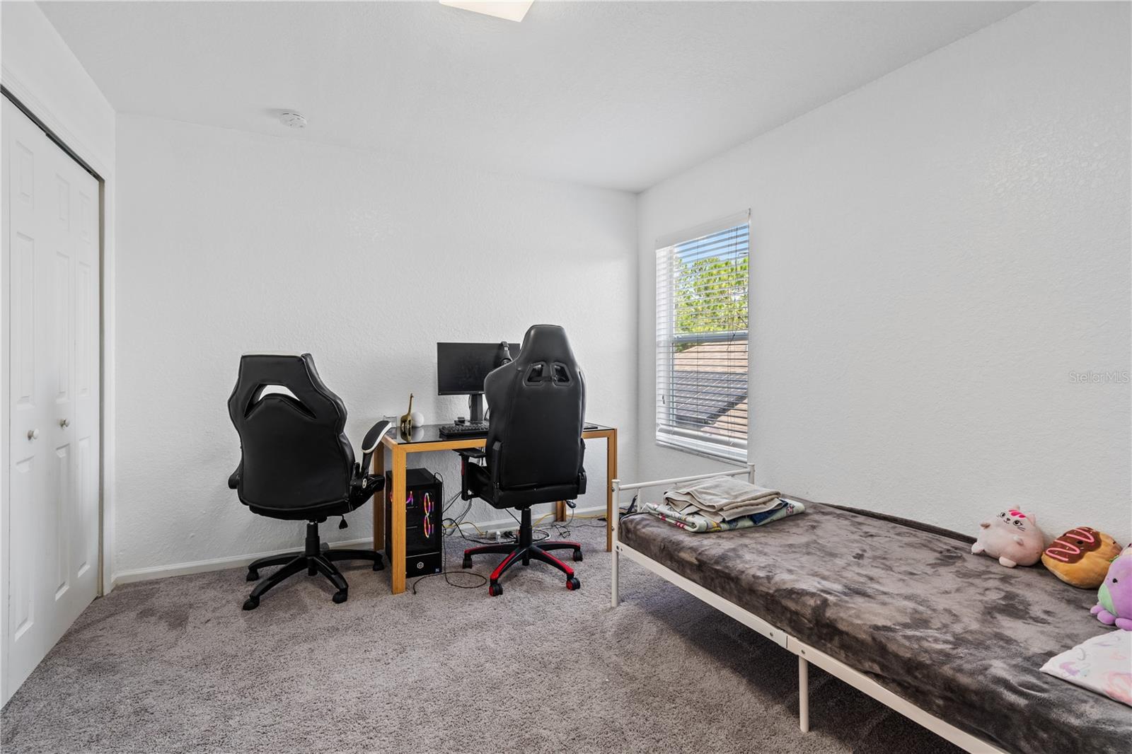 LAKES/WINDERMERE-PEACHTREE - Residential