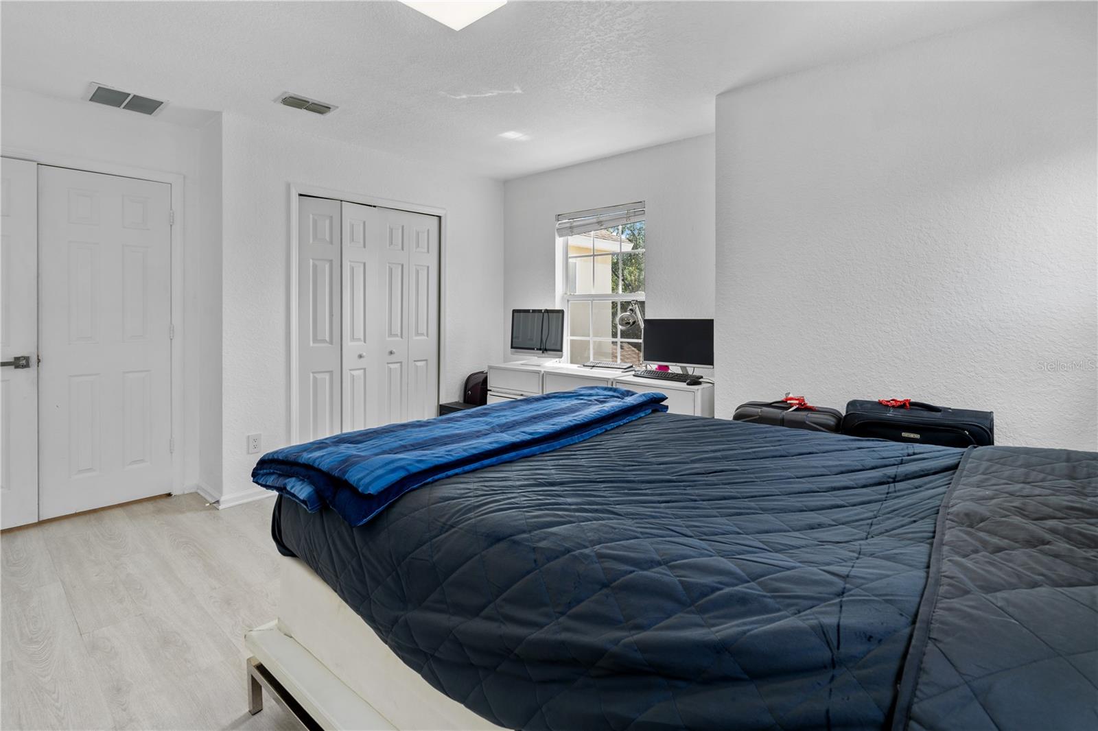 LAKES/WINDERMERE-PEACHTREE - Residential