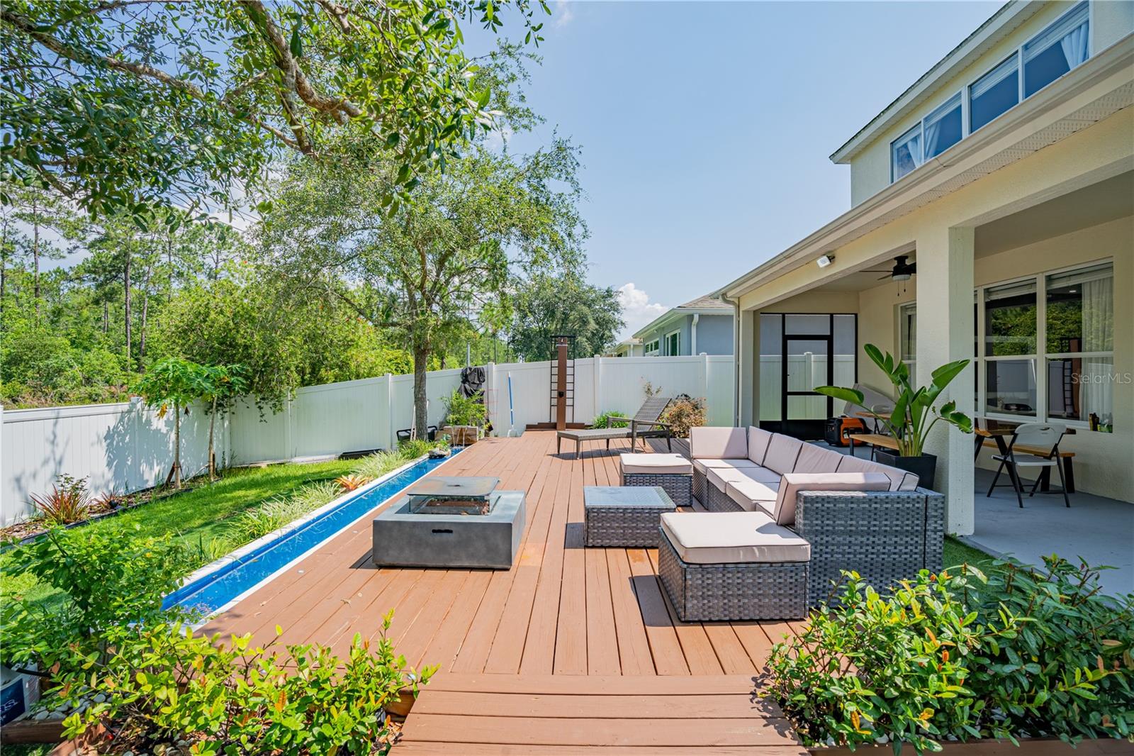 LAKES/WINDERMERE-PEACHTREE - Residential