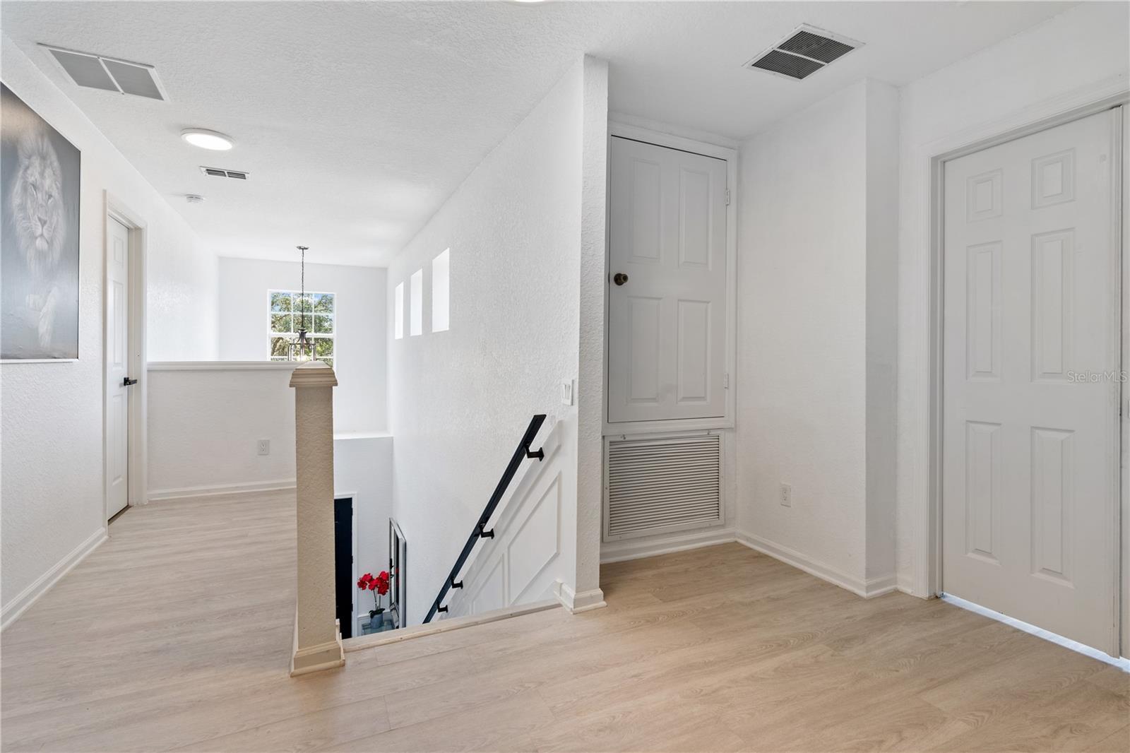 LAKES/WINDERMERE-PEACHTREE - Residential