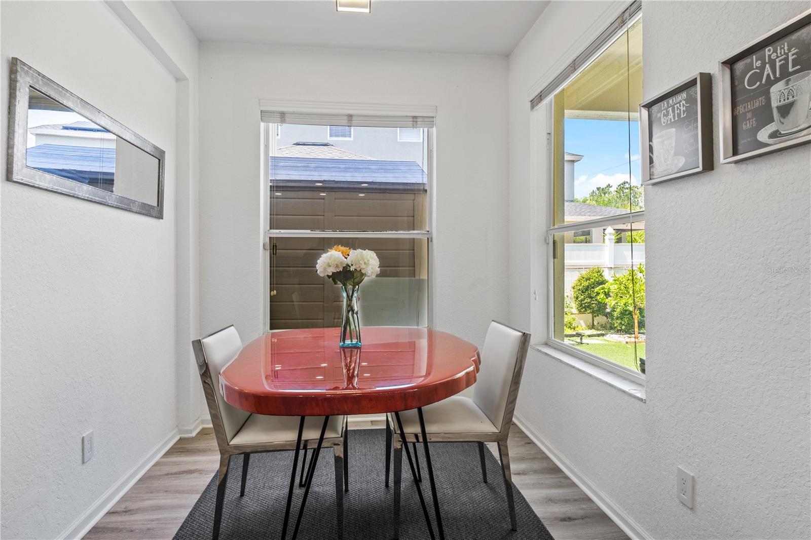 LAKES/WINDERMERE-PEACHTREE - Residential