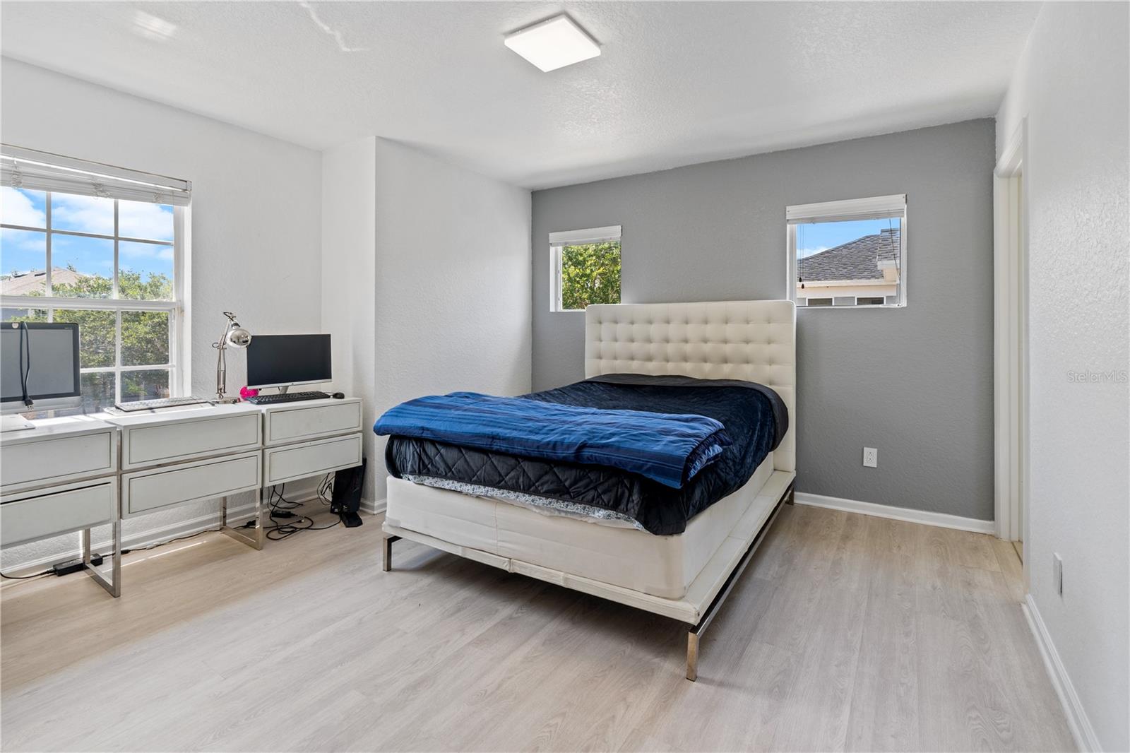 LAKES/WINDERMERE-PEACHTREE - Residential