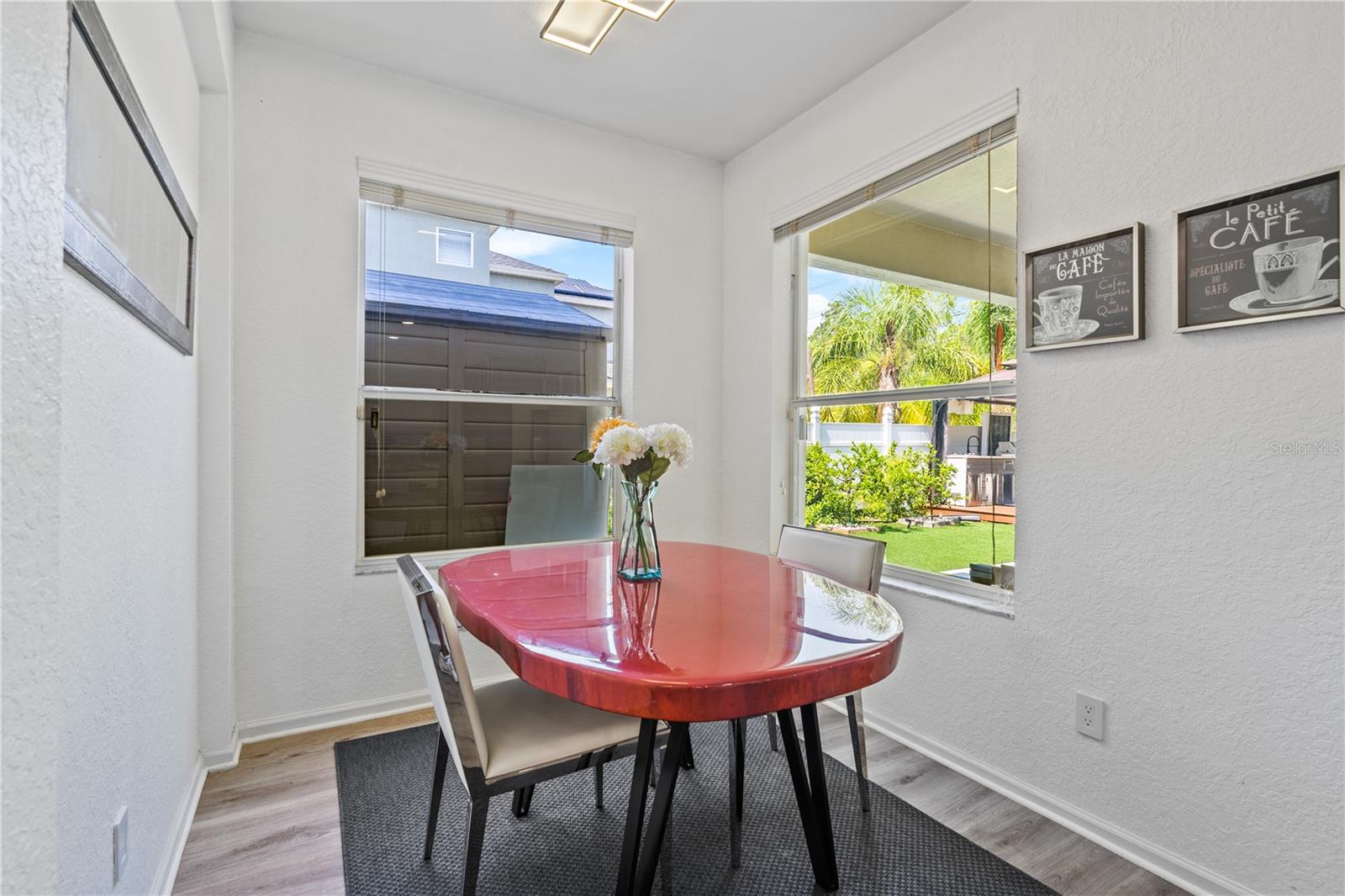 LAKES/WINDERMERE-PEACHTREE - Residential