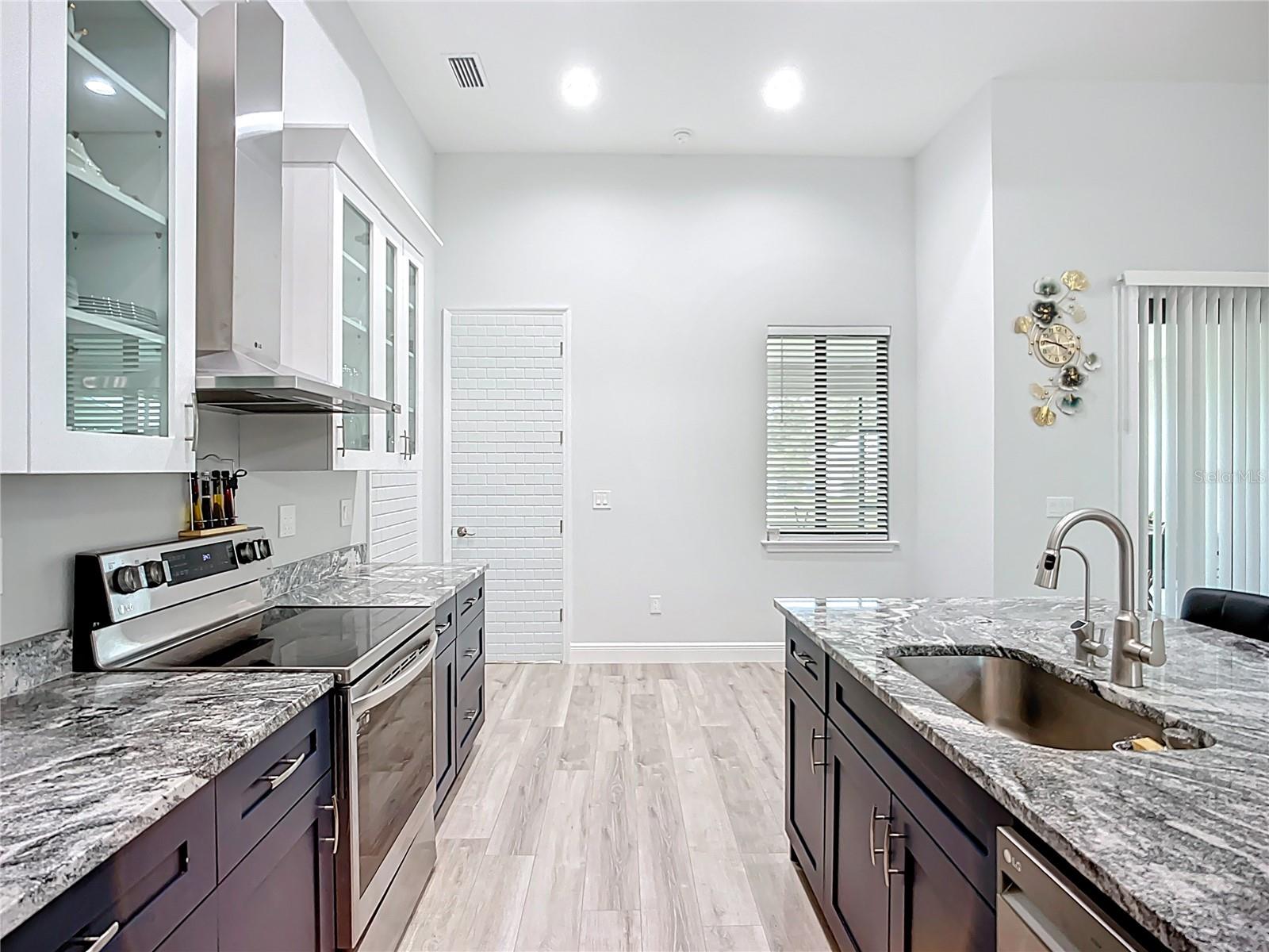 WARM MINERAL SPGS - Residential