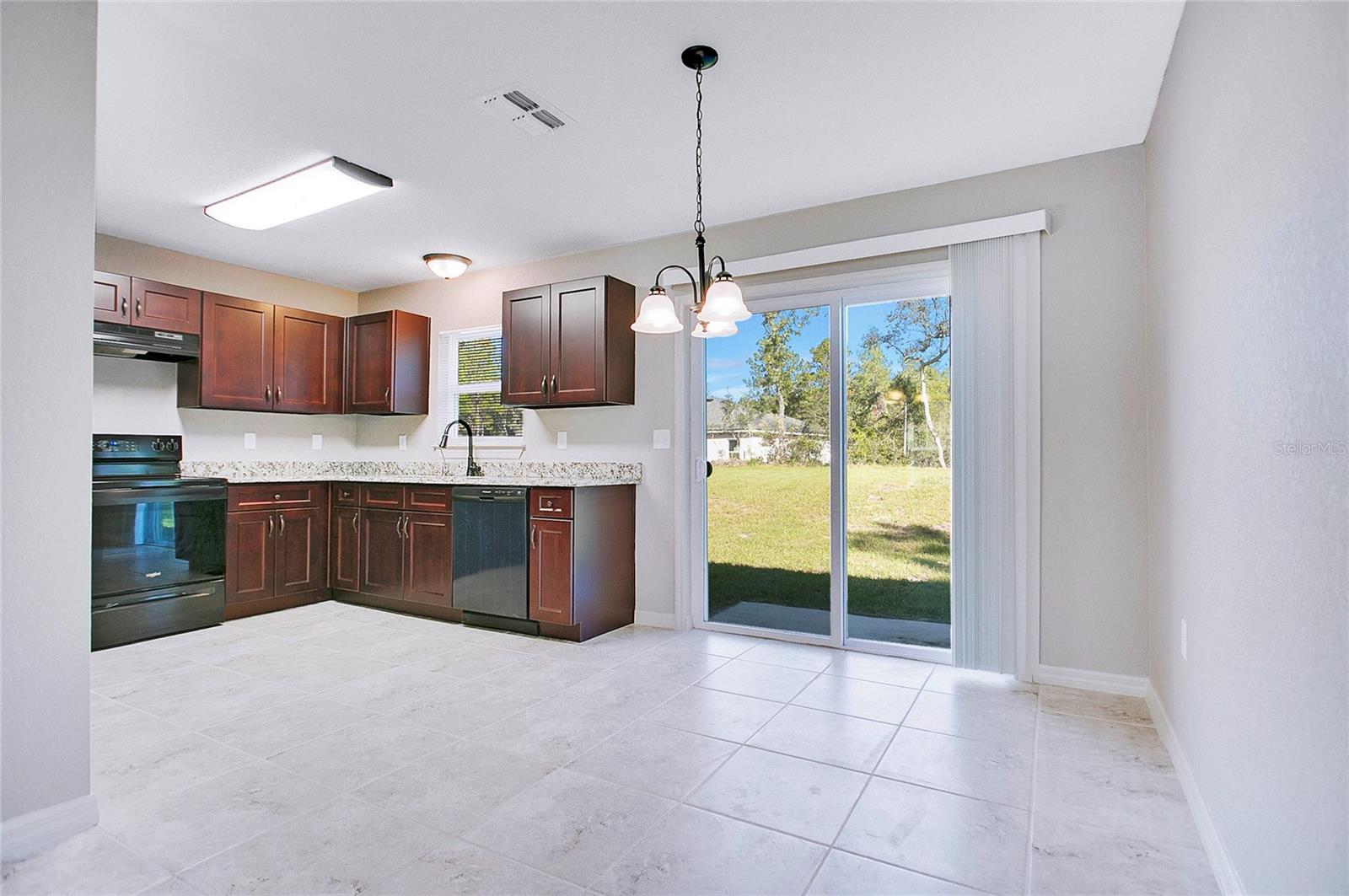 MARION OAKS UN 09 - Residential Lease