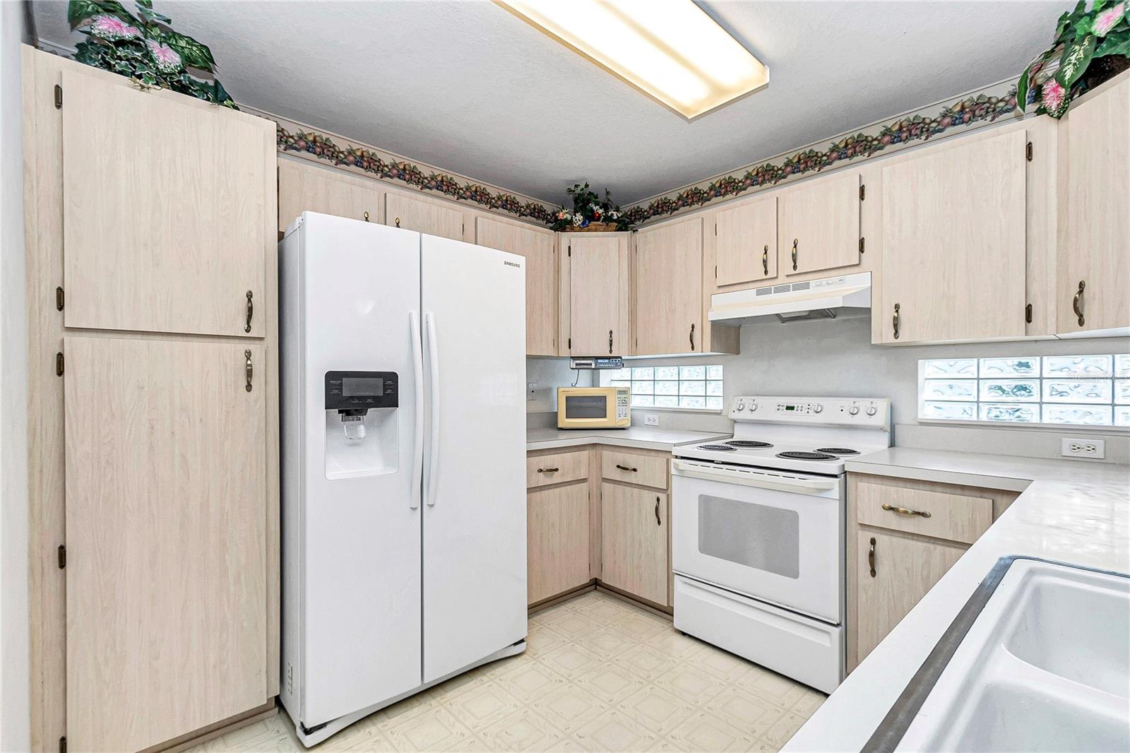 OAK RUN LINKSIDE - Residential