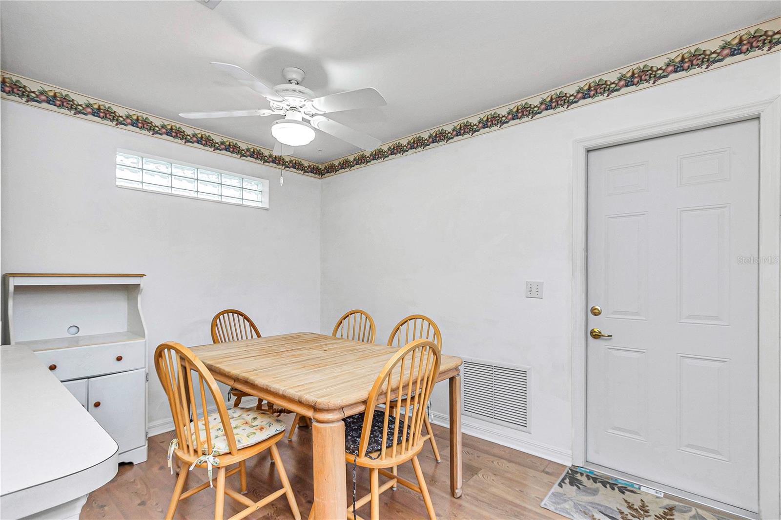 OAK RUN LINKSIDE - Residential