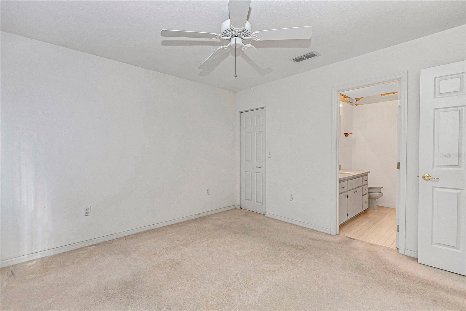 OAK RUN LINKSIDE - Residential