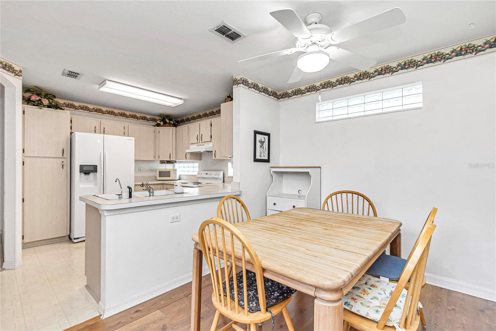 OAK RUN LINKSIDE - Residential