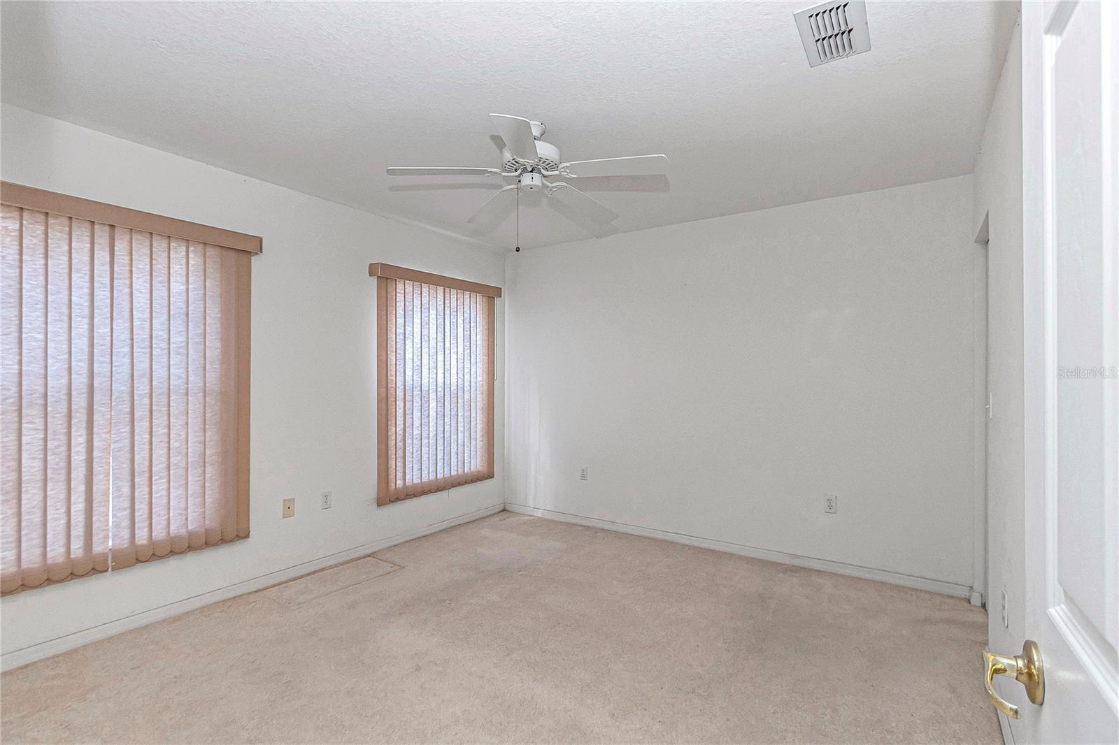 OAK RUN LINKSIDE - Residential