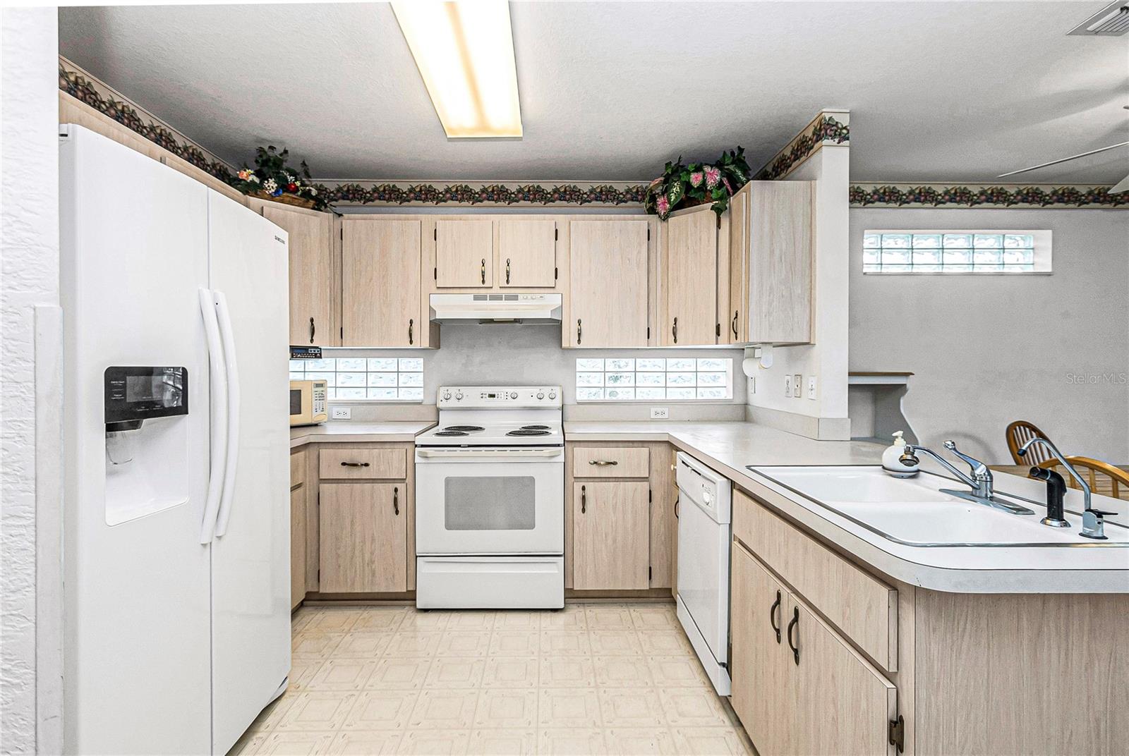 OAK RUN LINKSIDE - Residential