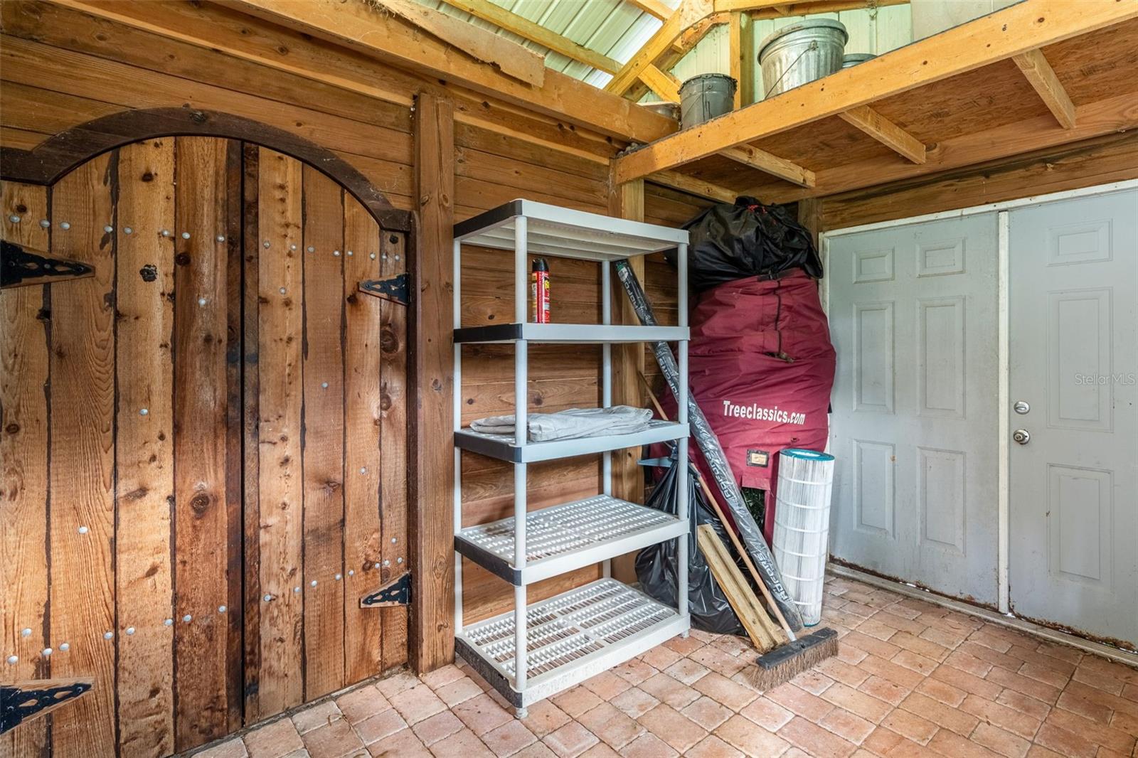 ACREAGE & UNREC - Residential