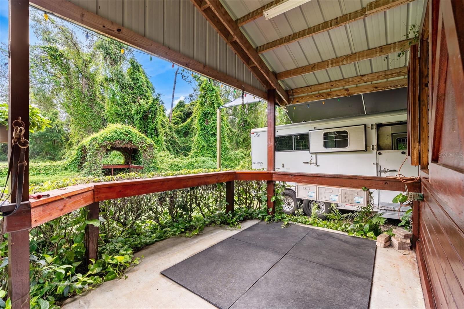 ACREAGE & UNREC - Residential