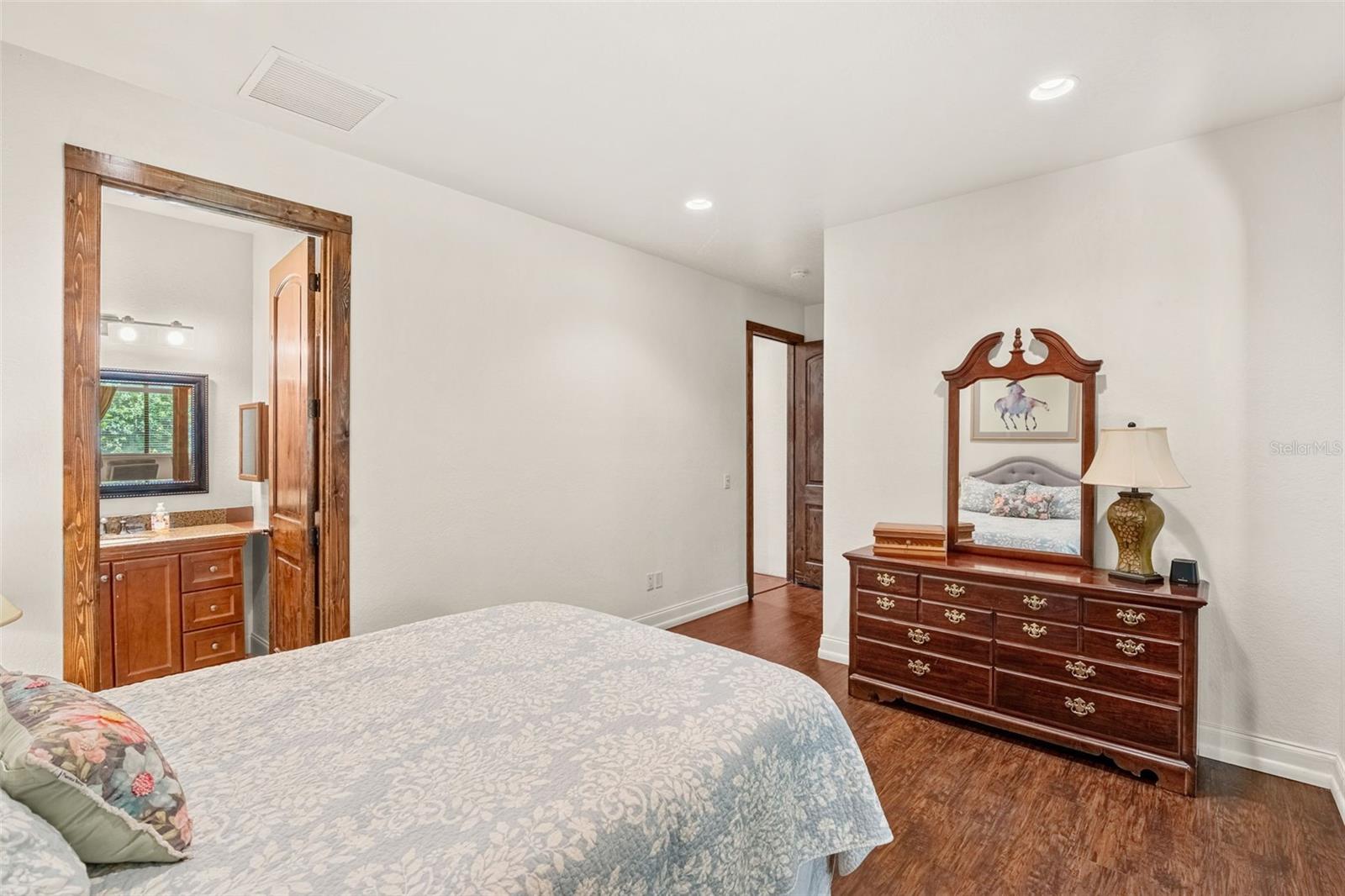 ACREAGE & UNREC - Residential