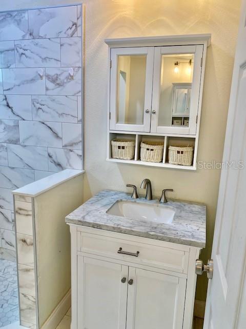 ACREAGE & UNREC - Residential Lease