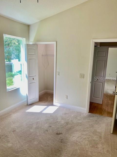 ACREAGE & UNREC - Residential Lease