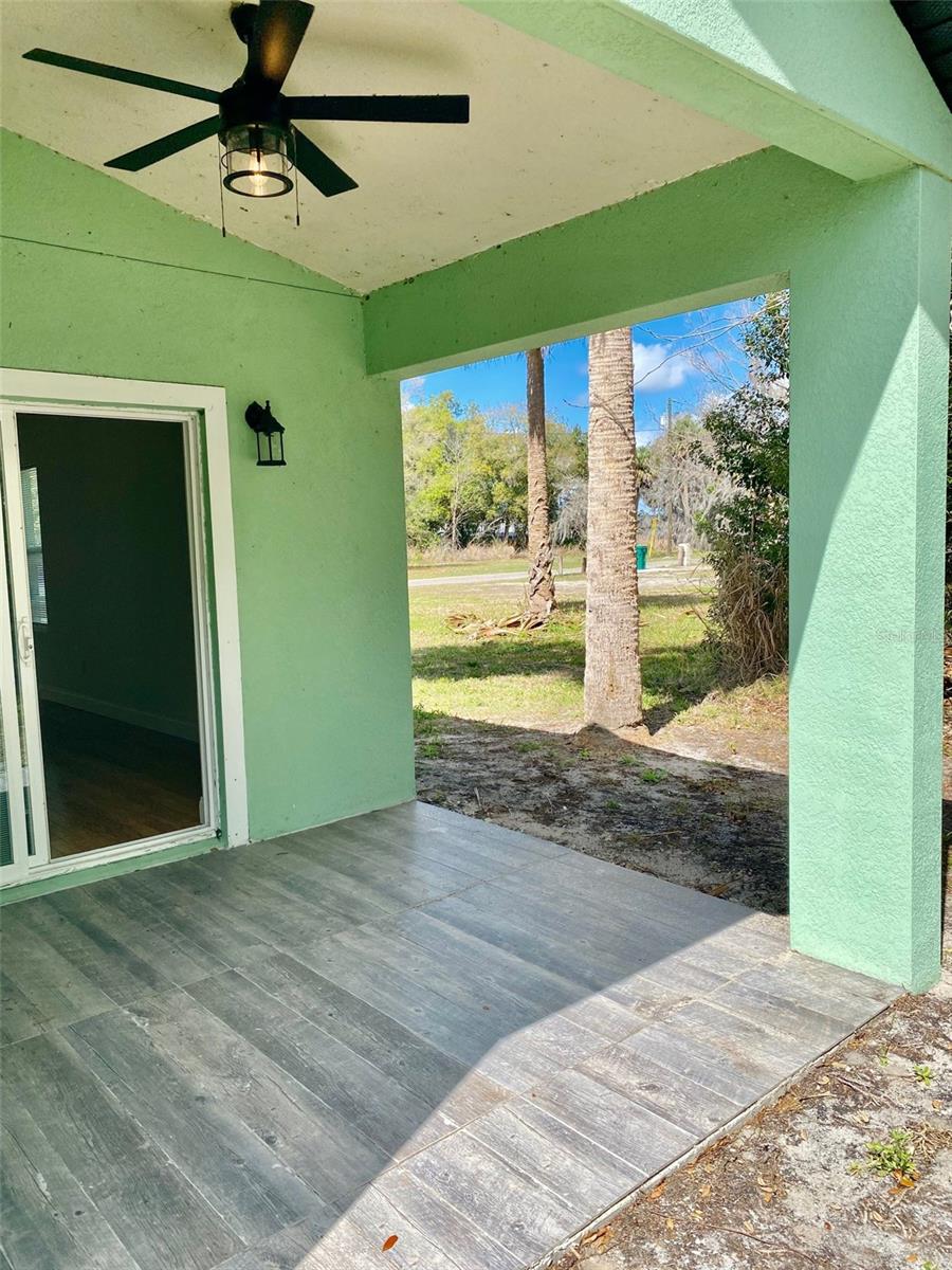 ACREAGE & UNREC - Residential Lease