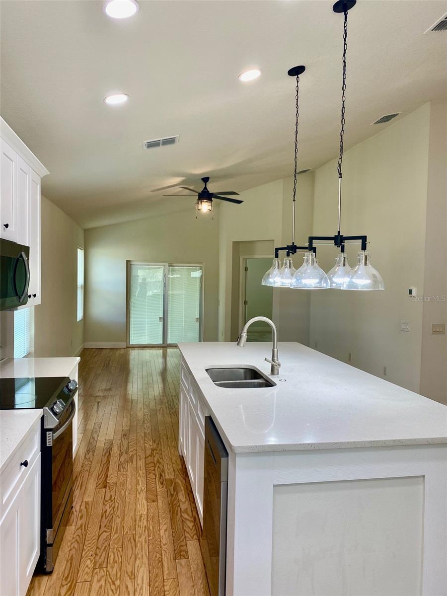 ACREAGE & UNREC - Residential Lease