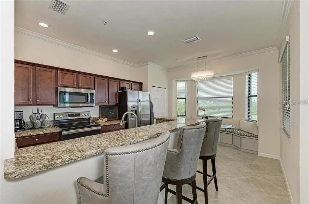 LAKEWOOD NATIONAL - Residential Lease
