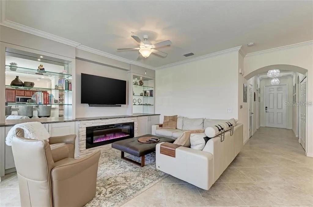 LAKEWOOD NATIONAL - Residential Lease