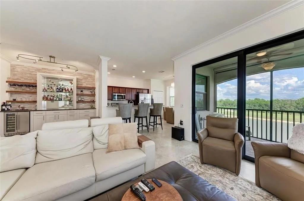 LAKEWOOD NATIONAL - Residential Lease