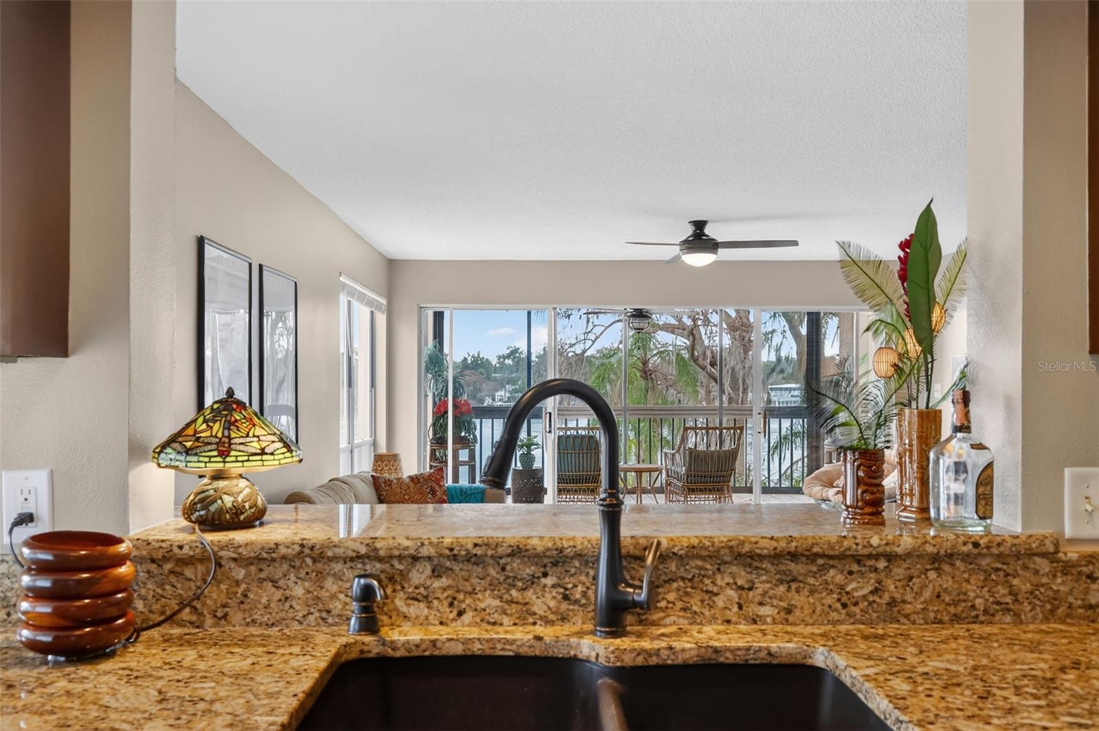 MOORINGS ON LAKE MAITLAND CONDO BLDG 03 - Residential