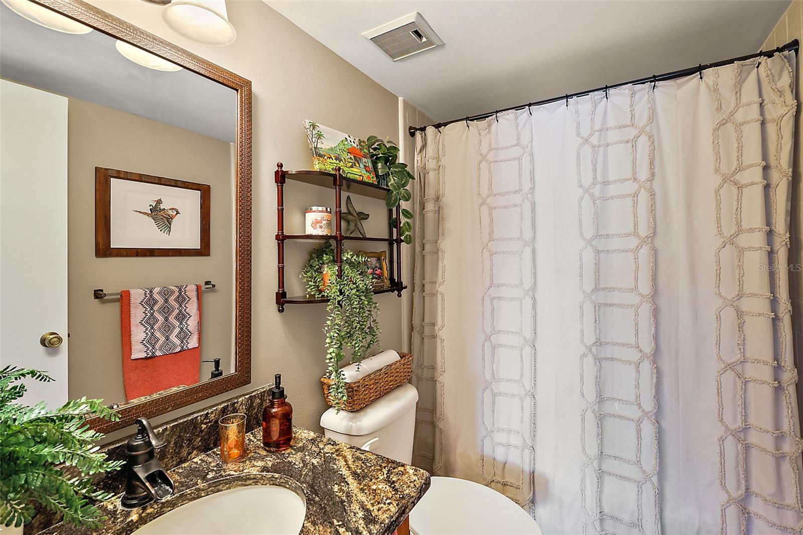 MOORINGS ON LAKE MAITLAND CONDO BLDG 03 - Residential