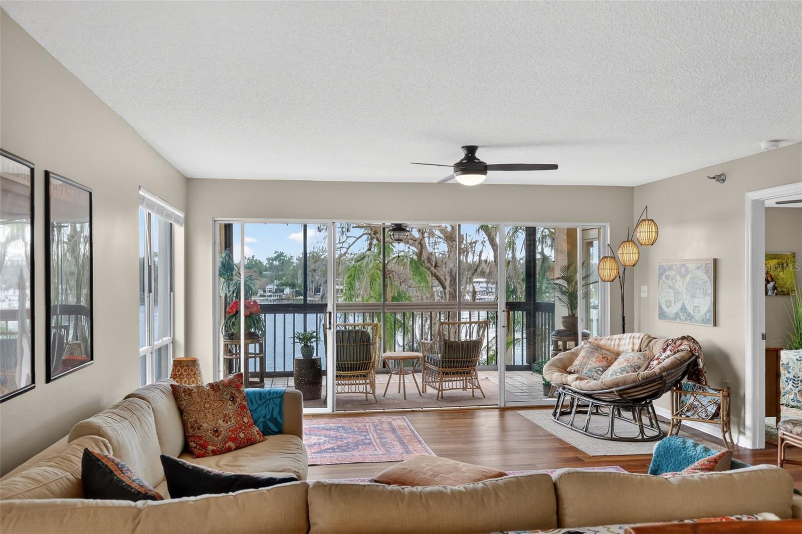 MOORINGS ON LAKE MAITLAND CONDO BLDG 03 - Residential