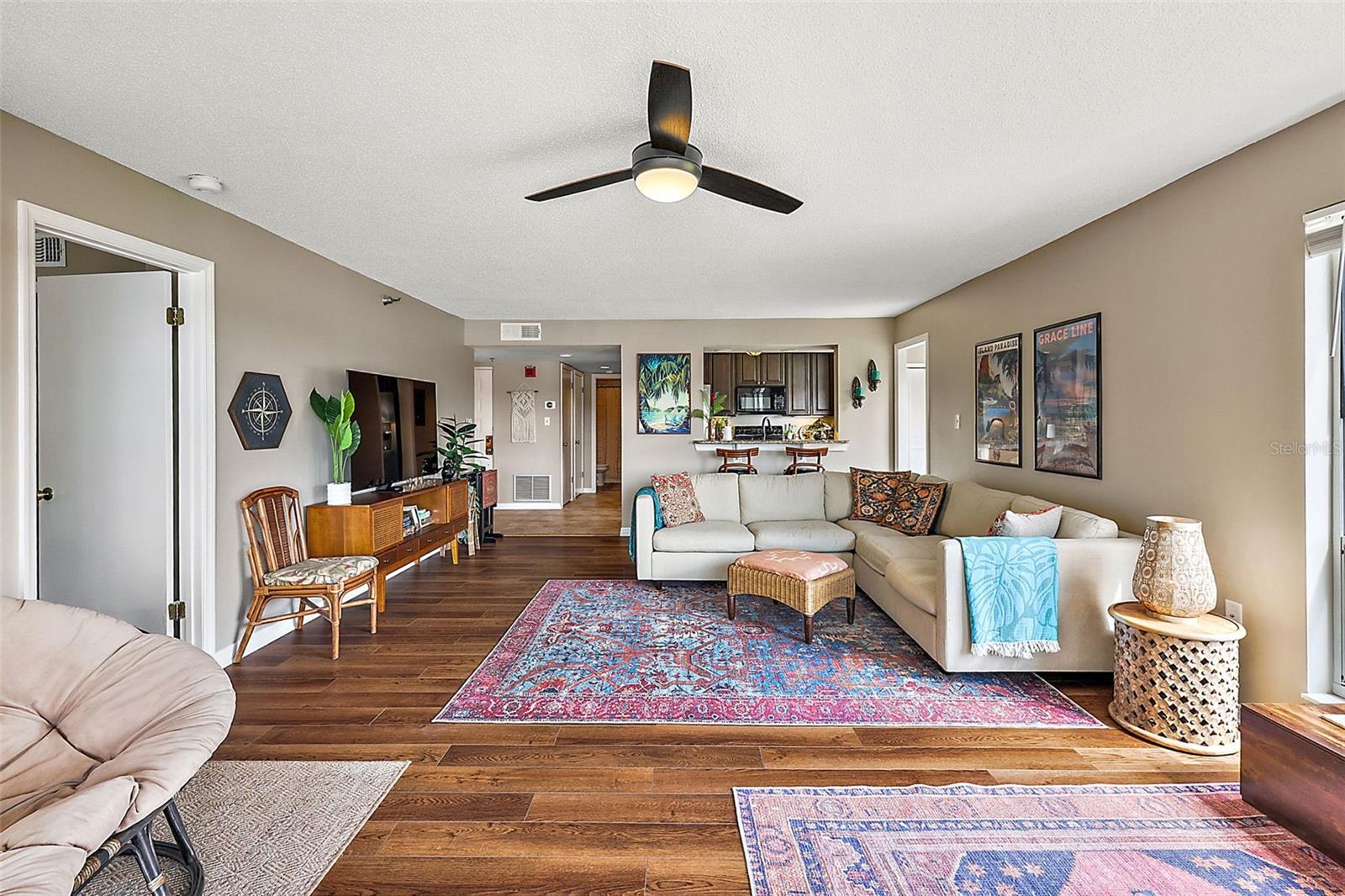 MOORINGS ON LAKE MAITLAND CONDO BLDG 03 - Residential