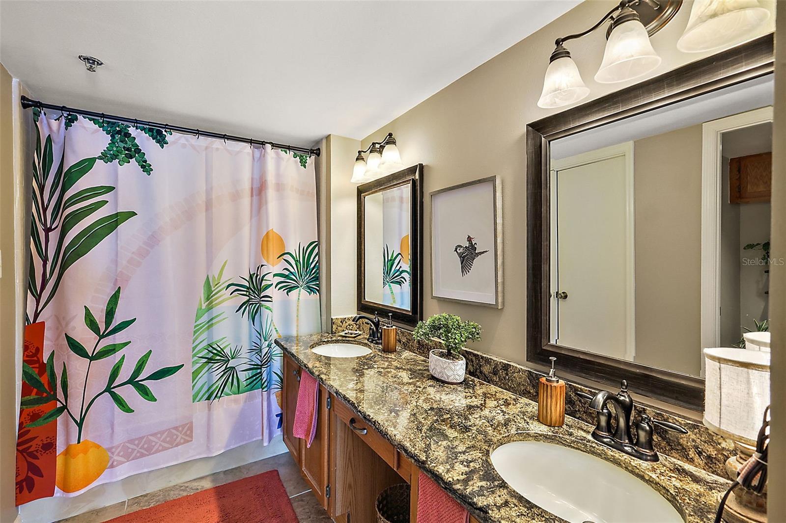 MOORINGS ON LAKE MAITLAND CONDO BLDG 03 - Residential