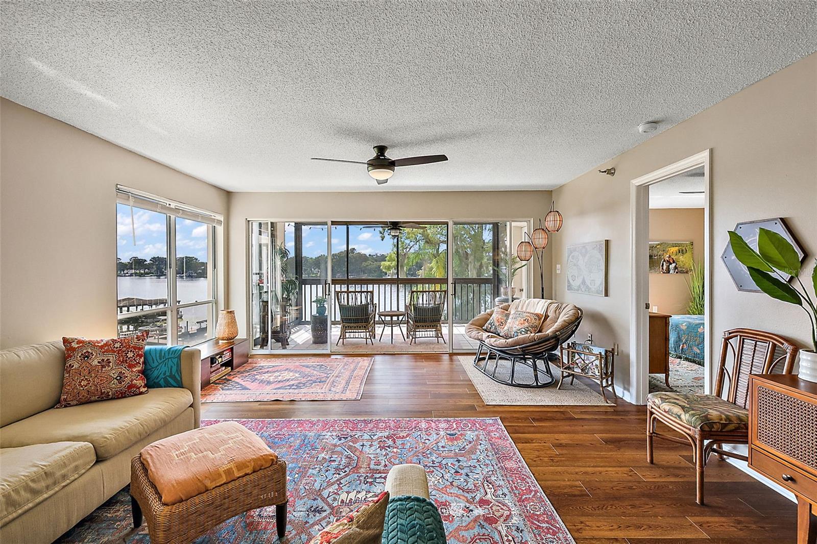 MOORINGS ON LAKE MAITLAND CONDO BLDG 03 - Residential