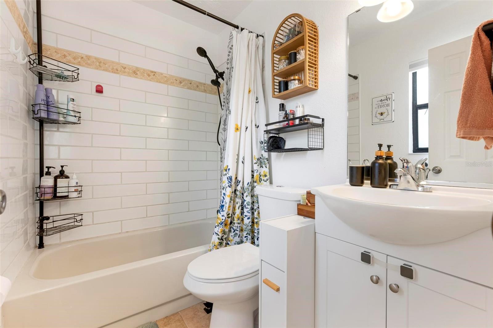 BRADEN MANOR BLK H RESUBDIVIDED - Residential