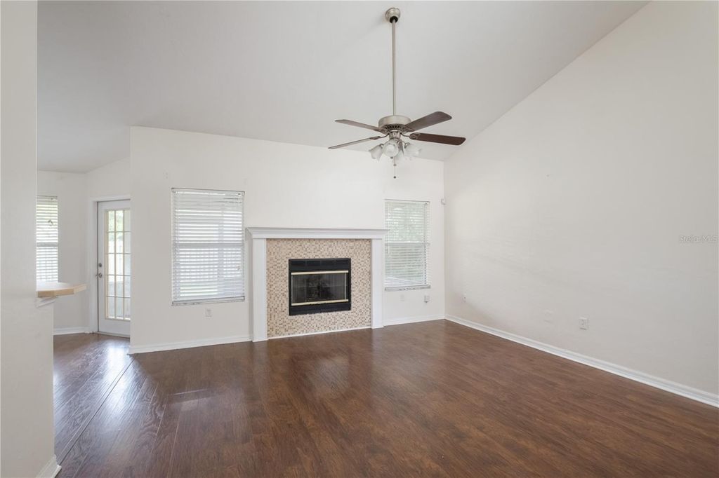 Photo of 5035 SW 78th Way, Gainesville, FL 32608 (MLS # GC536274)