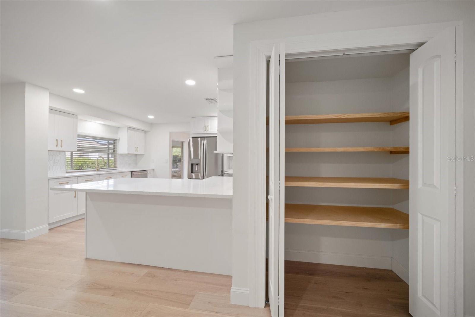 ELDE ORO WEST - Residential