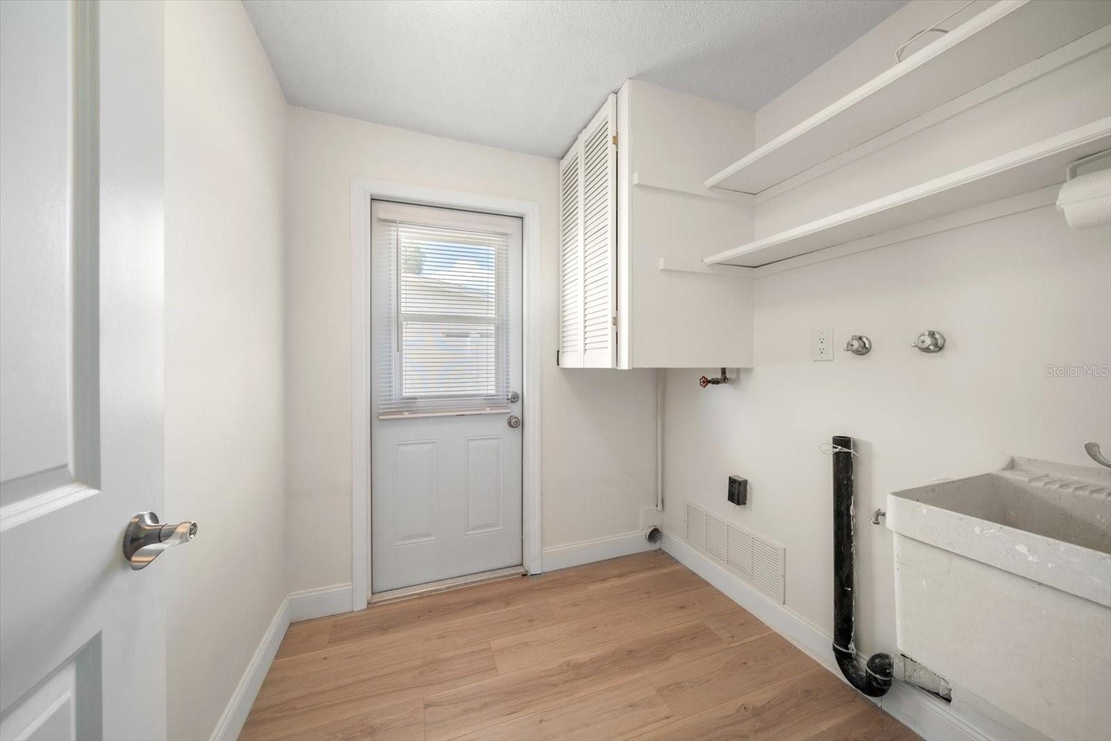 ELDE ORO WEST - Residential