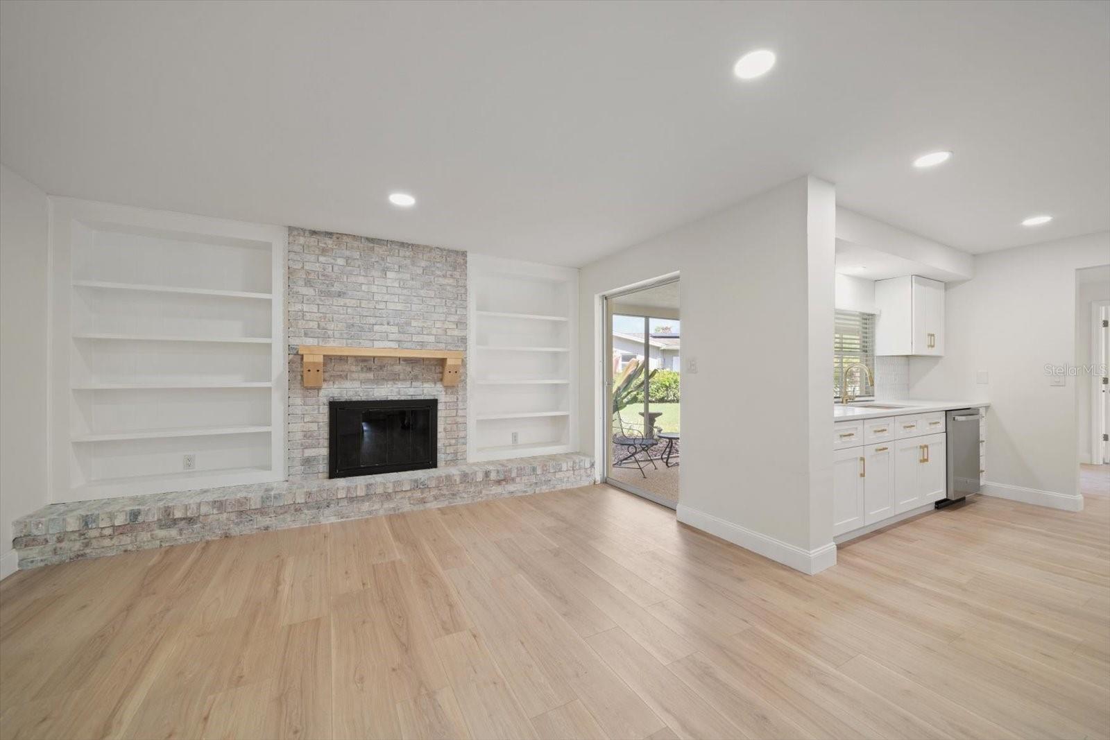 ELDE ORO WEST - Residential