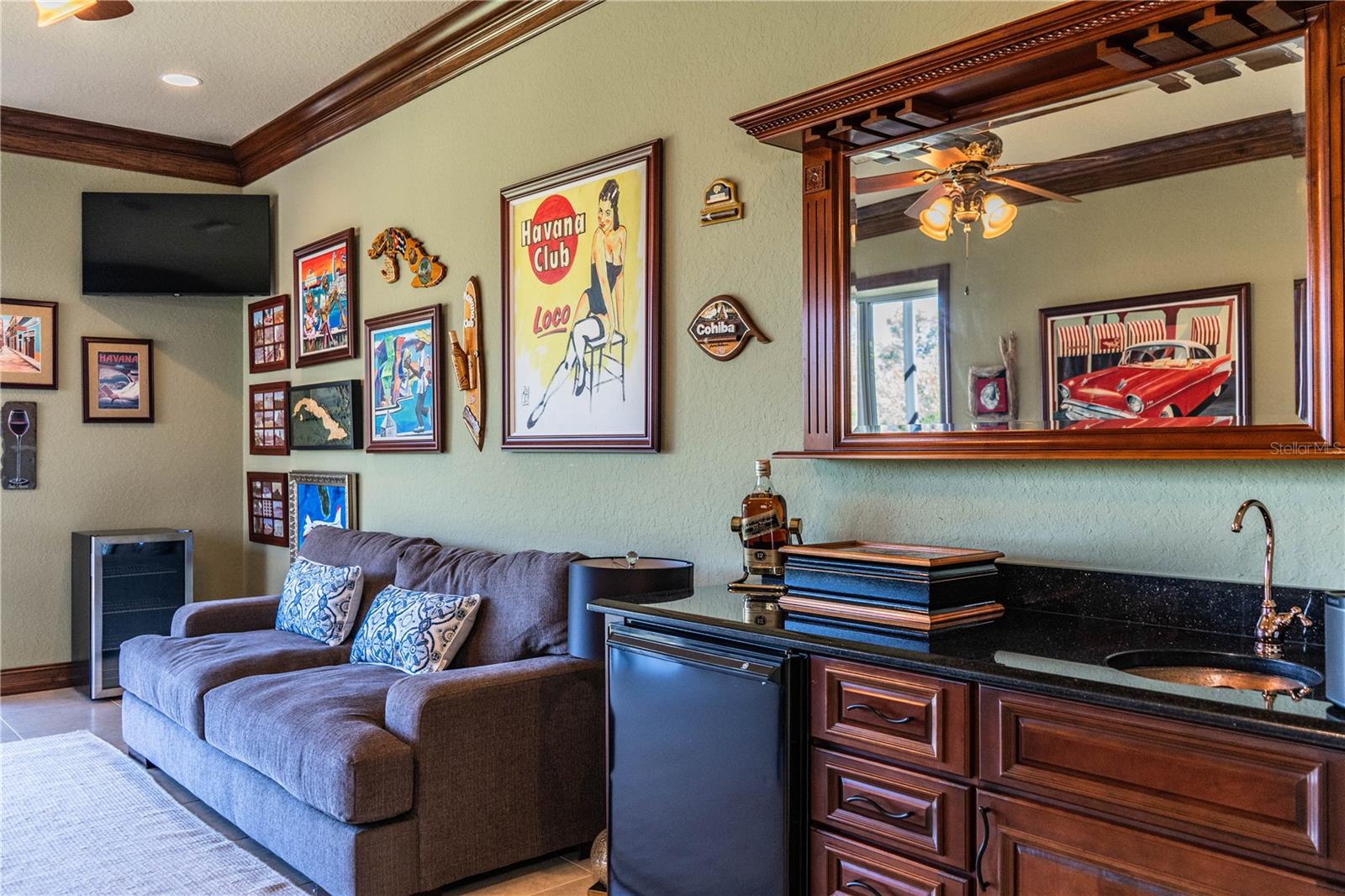 CLUBHOUSE RD - Residential