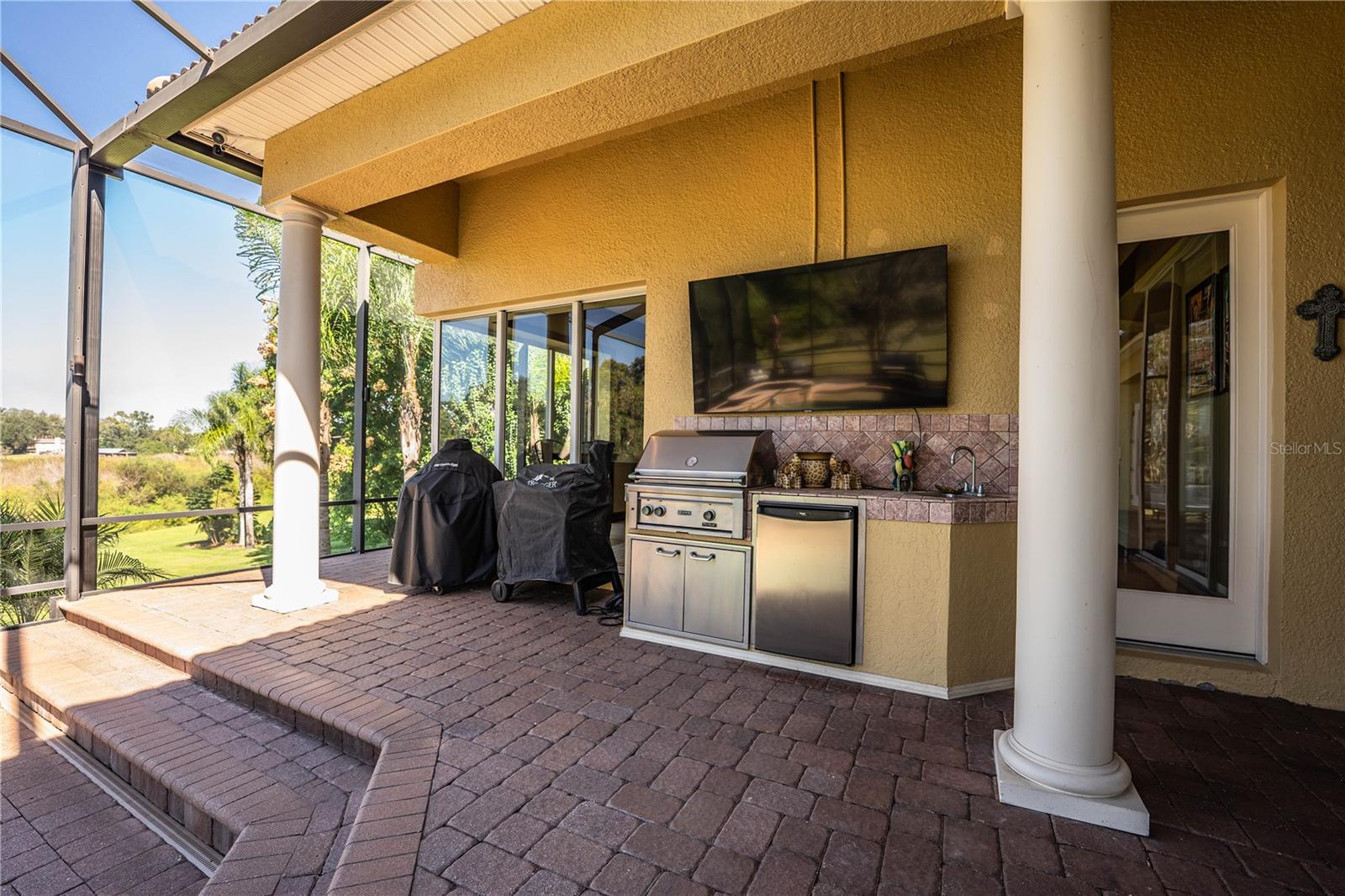 CLUBHOUSE RD - Residential