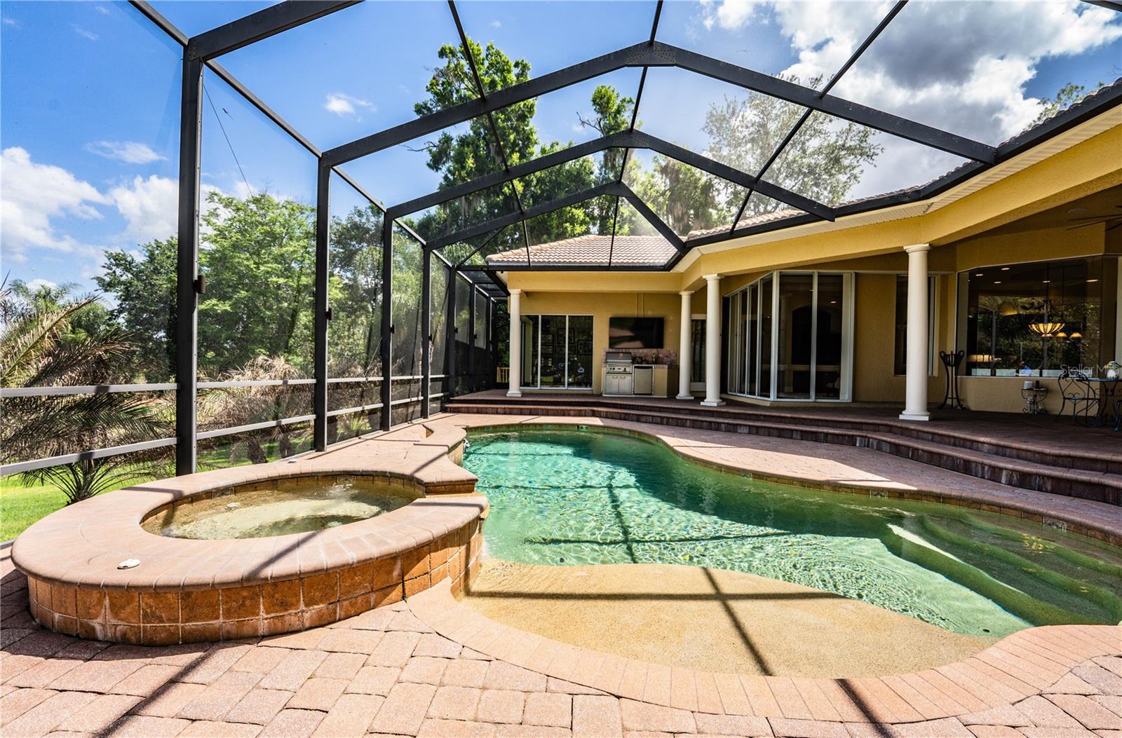 CLUBHOUSE RD - Residential