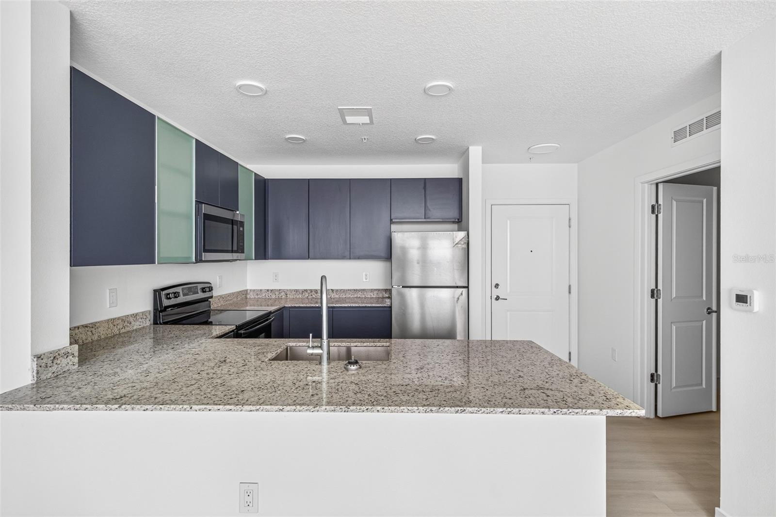 5563 MILLENIA PARK BLVD 503