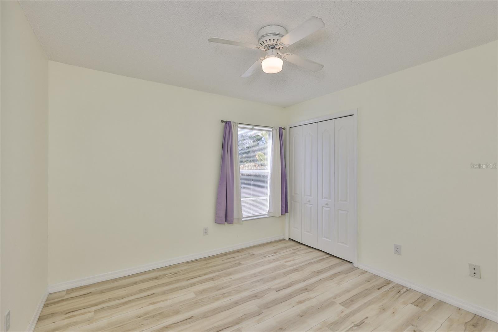 ISLAND WALK PH I - Residential Lease