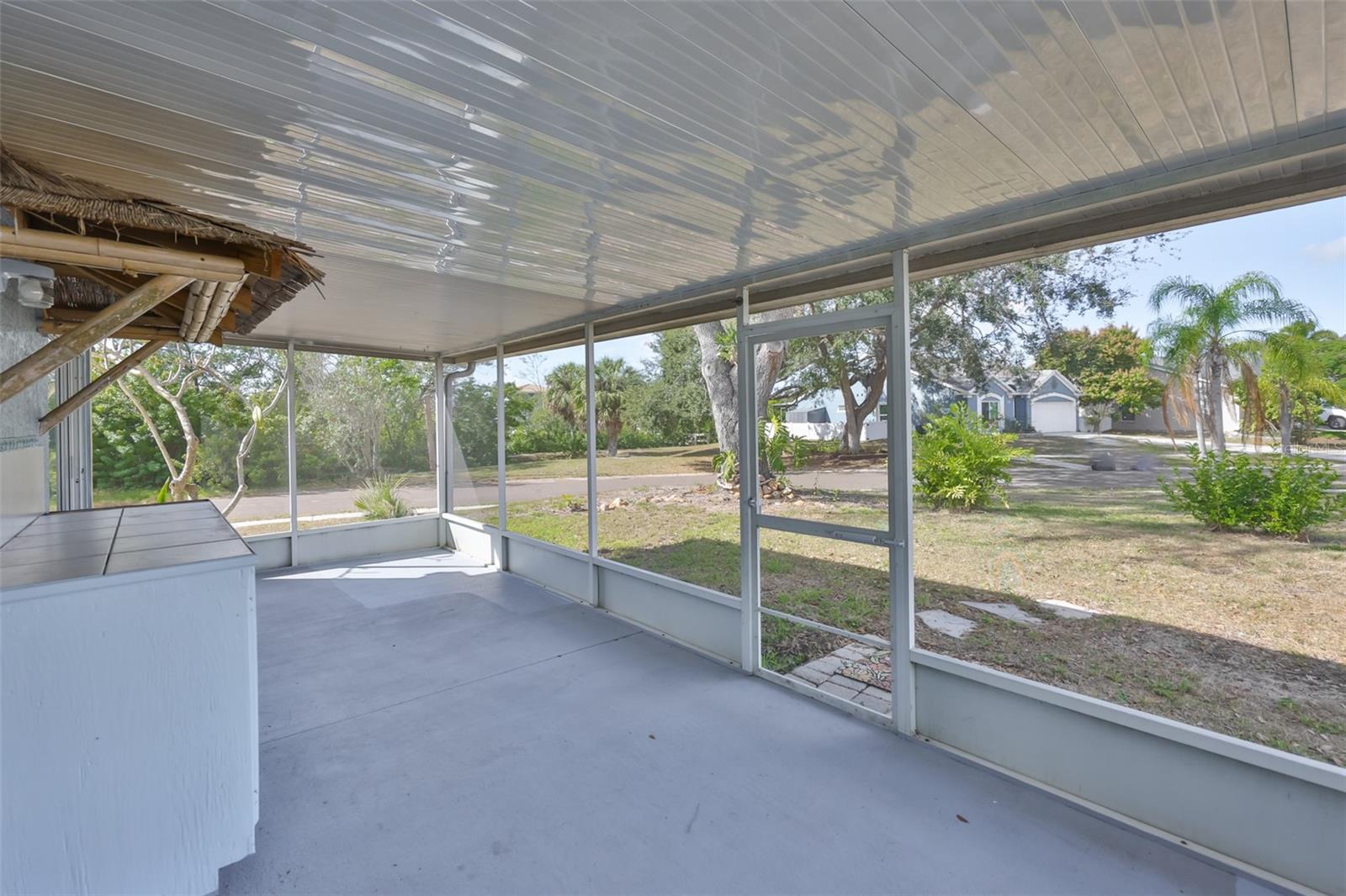 ISLAND WALK PH I - Residential Lease